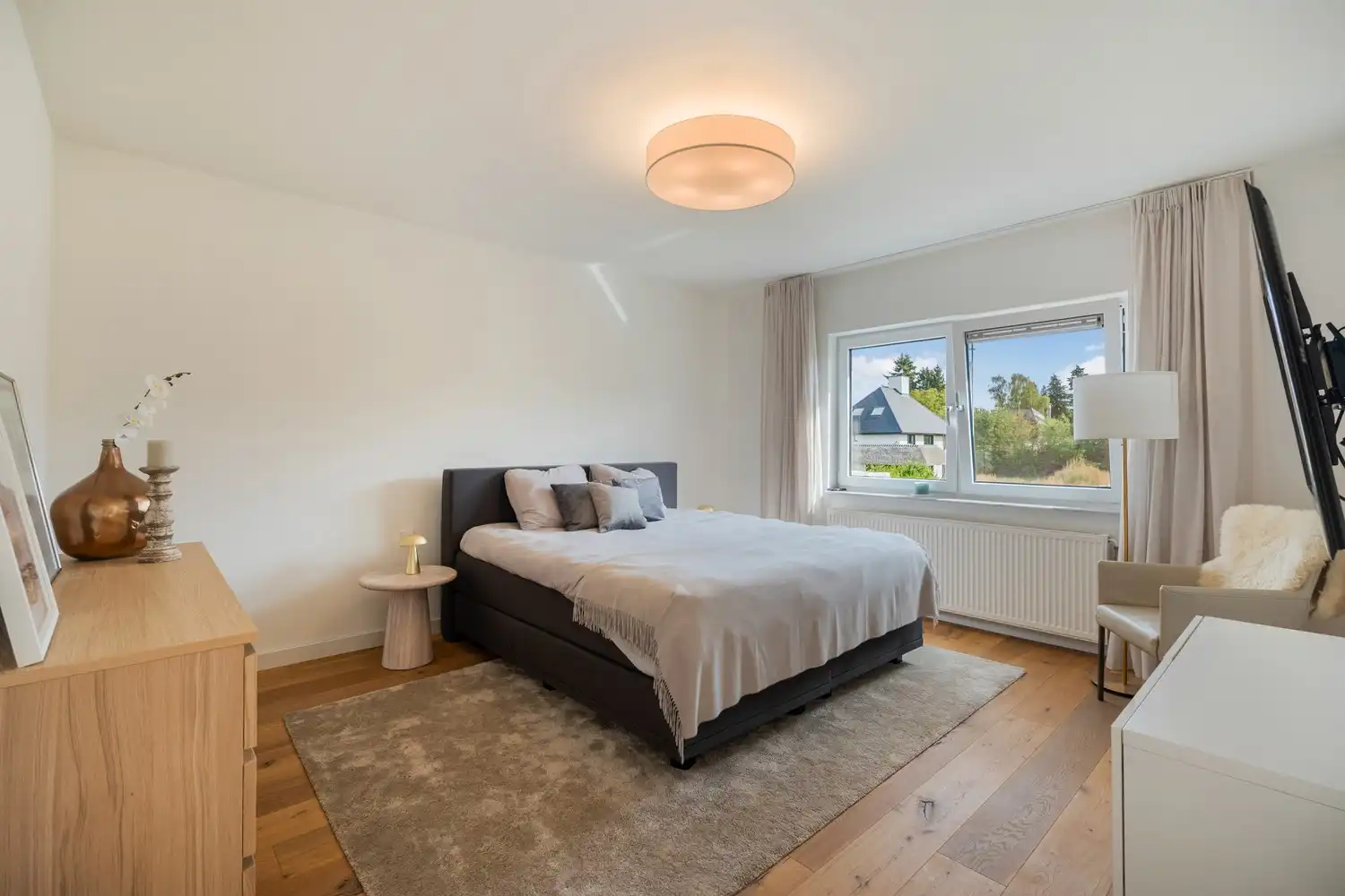 Royale villa van 461 m² met luxe afwerking gelegen in een rustige en geliefde woonomgeving te Neerharen foto 25