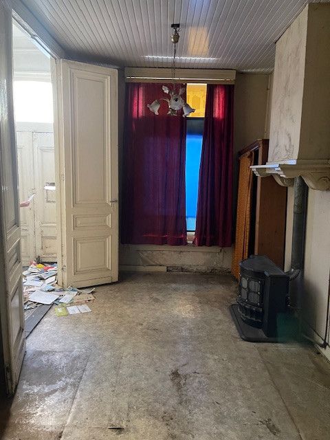 Volledig te renoveren rijwoning met karakter in hartje Borgerhout! foto 2