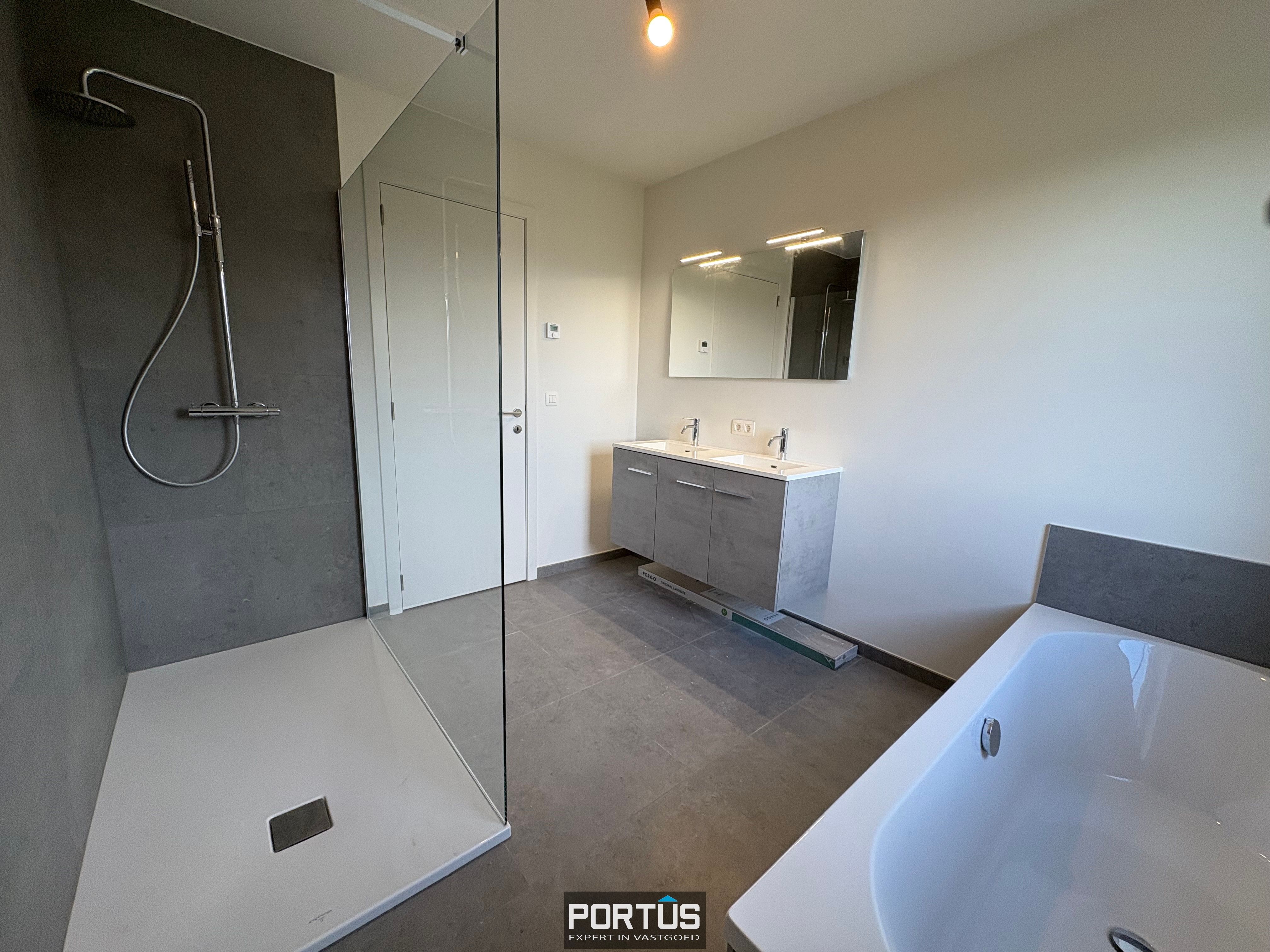 Energiezuinige nieuwbouwwoning met 3 slaapkamers en carport te huur foto 11