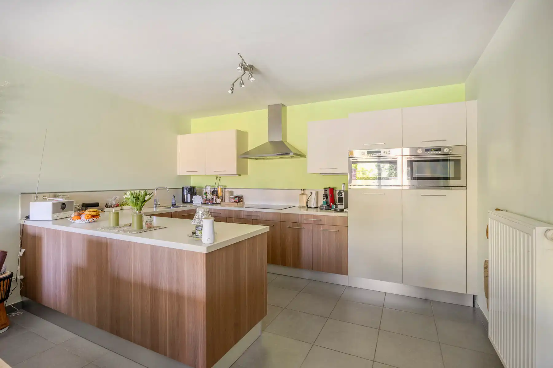 Gelijkvloers appartement met 2 kamers, tuin en garage foto 10
