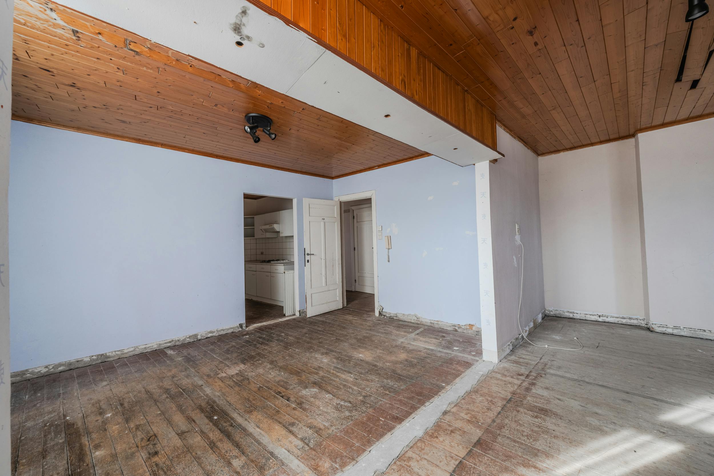 Goed gelegen handelspand met veel potentieel in Lombardsijde foto 31