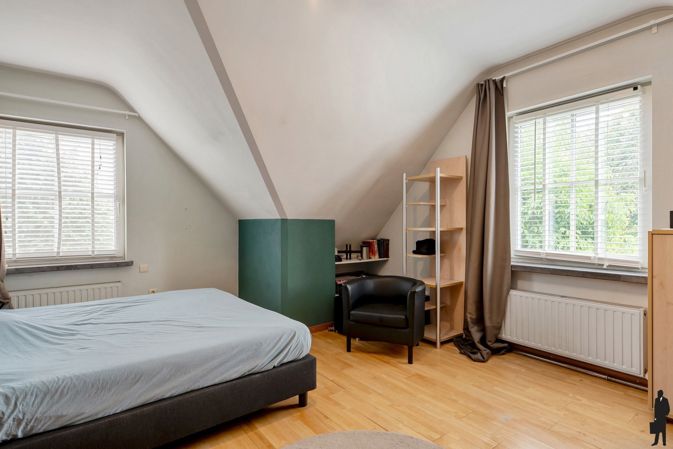 Op absolute topligging vrijstaande woning met buitenzwembad op ca. 967 m²! foto 63