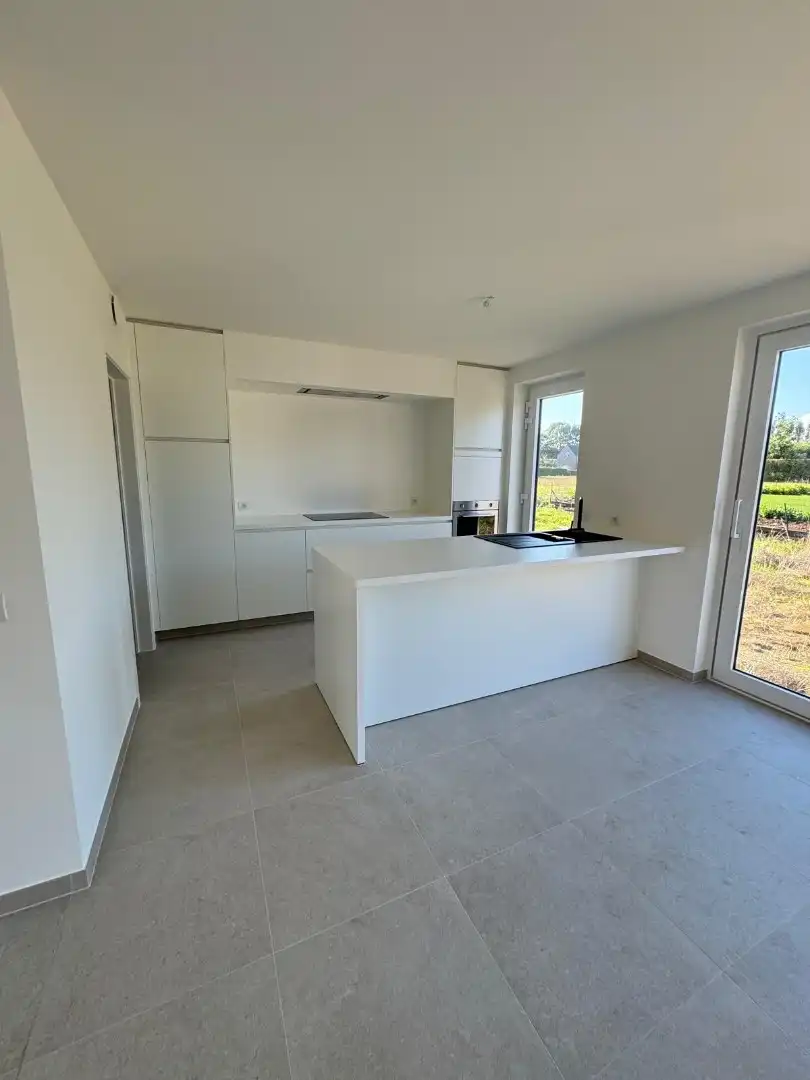 Mooie woning te Sijsele! foto 4