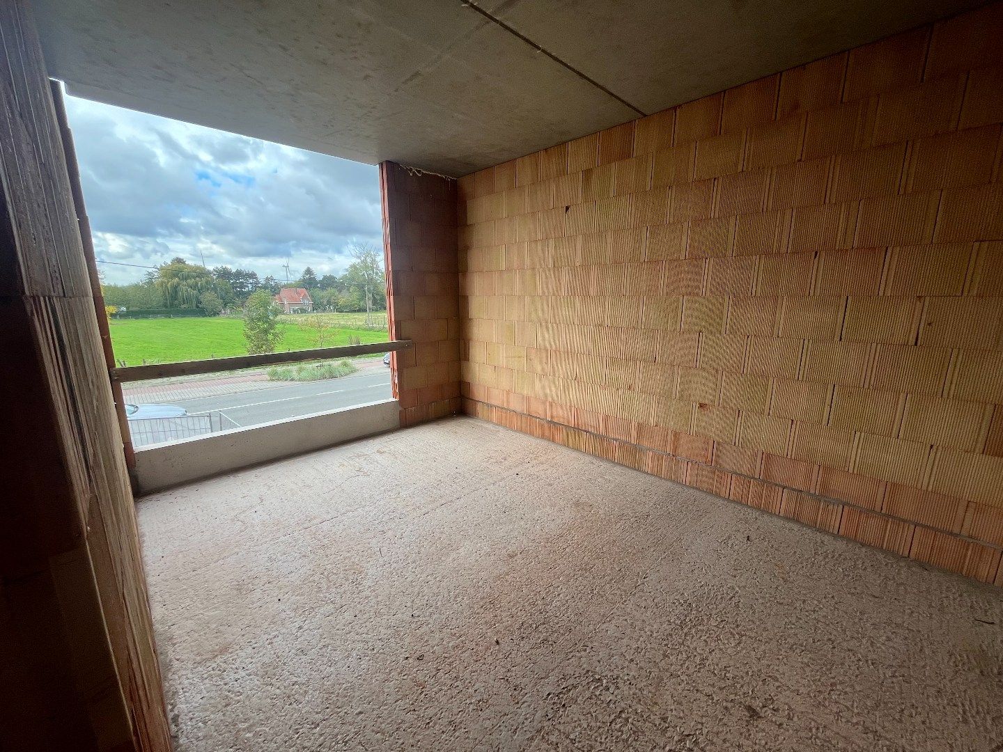 Nieuwbouwappartement met 2 slaapkamers en terras. foto 4