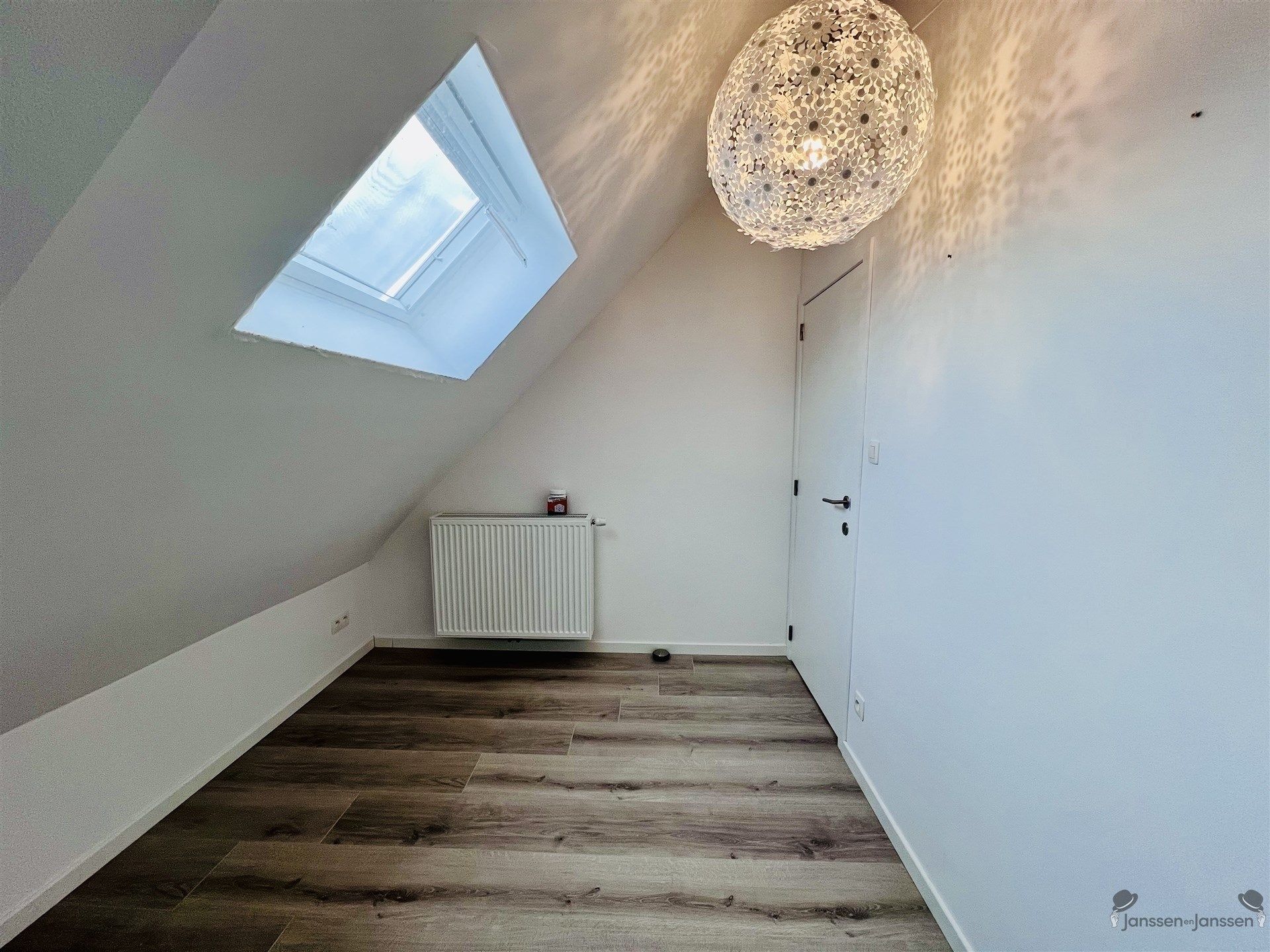 Rustig gelegen instapklare halfopen bebouwing foto 17