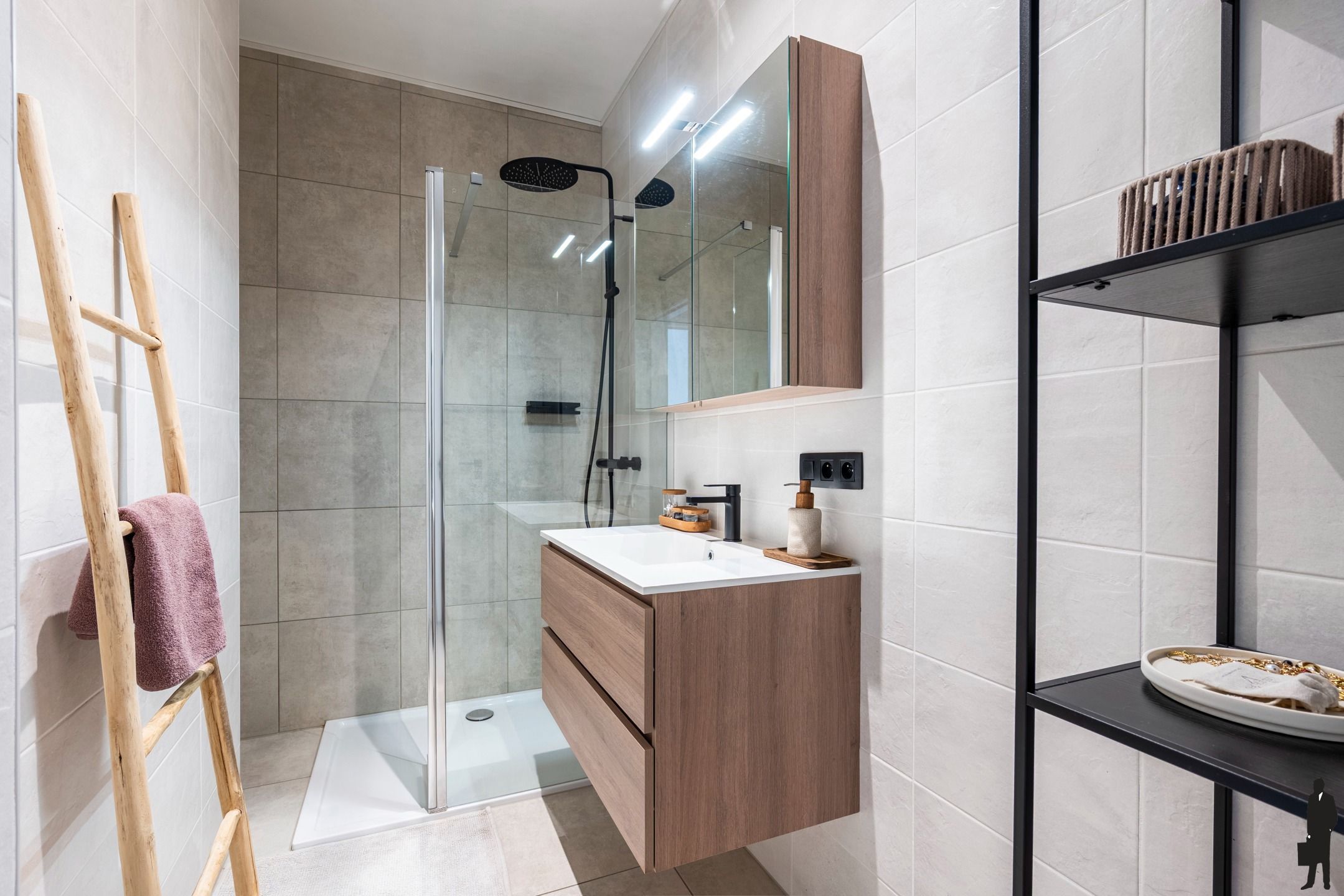 Uitstekend appartement met 2 slpk, terras en garage in Geel  foto 7