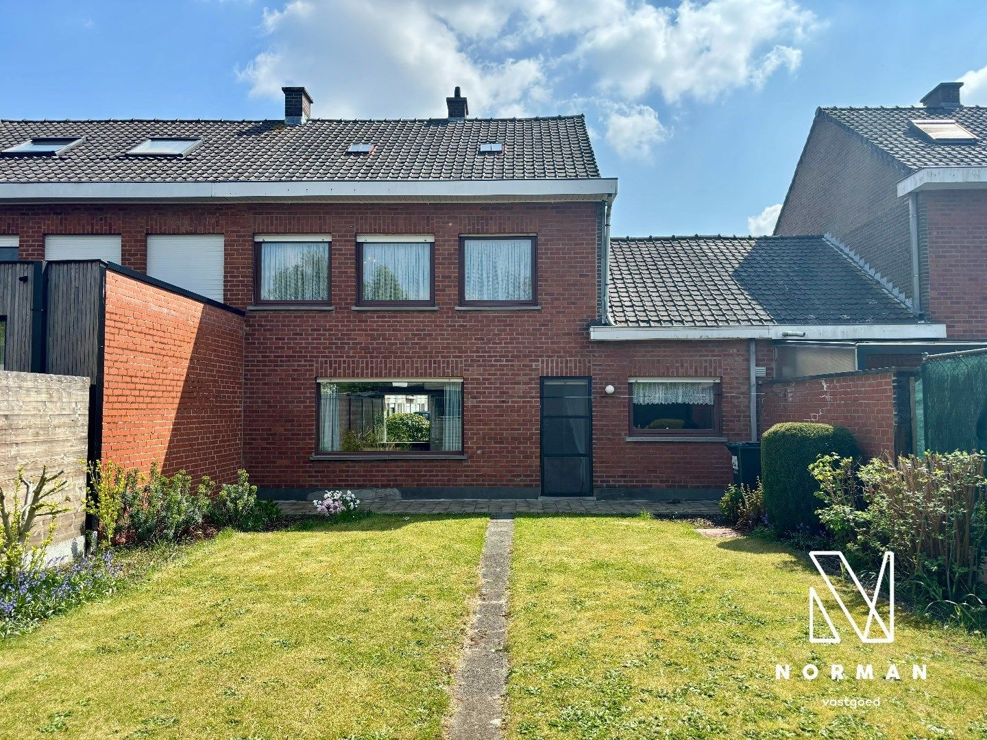 Stevige woning met 3 slpk op mooie locatie in Kuurne! foto 6