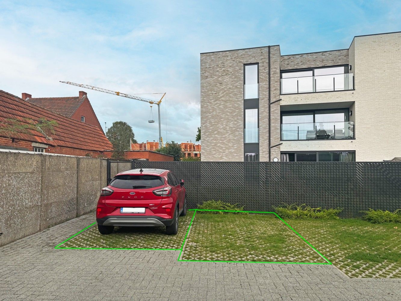 Autostaanplaats in residentie "BEIRENDONCK" foto {{pictureIndex}}