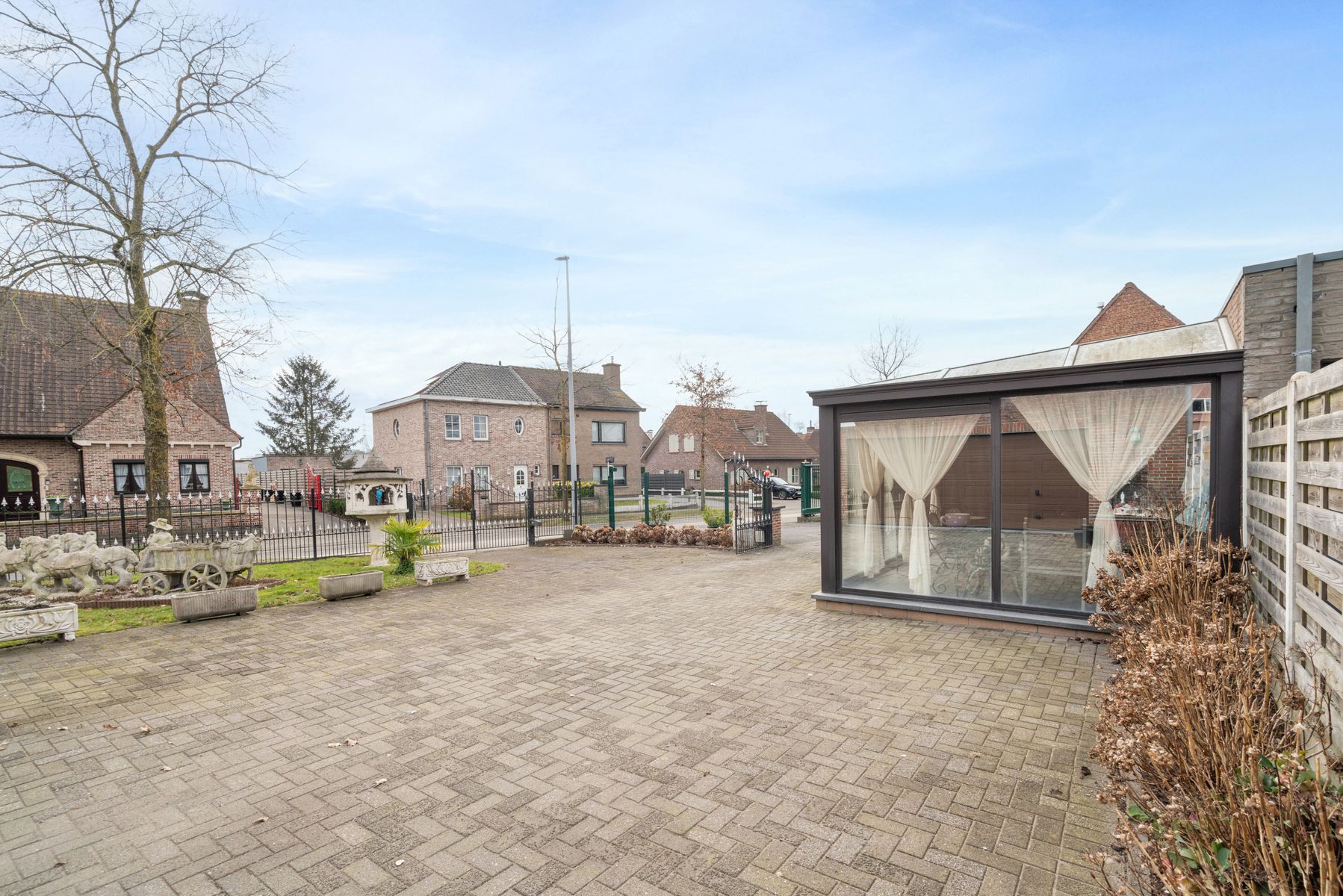 Klassieke, Charmante Vrijstaande Villa te Koop in het geliefde Merelbeke. foto 24