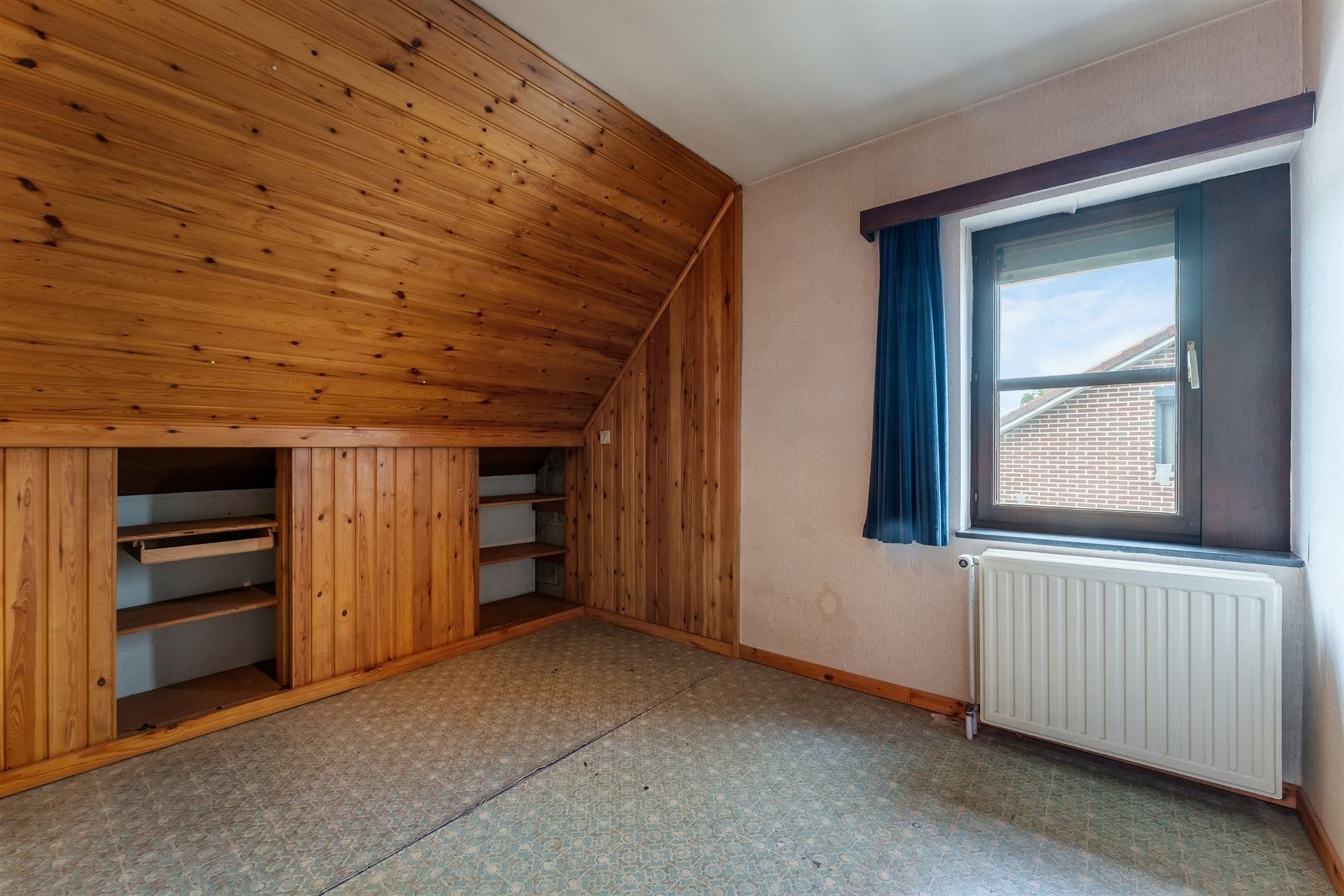 OP TE FRISSEN WONING MET 4 SLAAPKAMERS RUSTIG GELEGEN OP EEN PERCEEL VAN 7A41CA TE PAAL foto 19