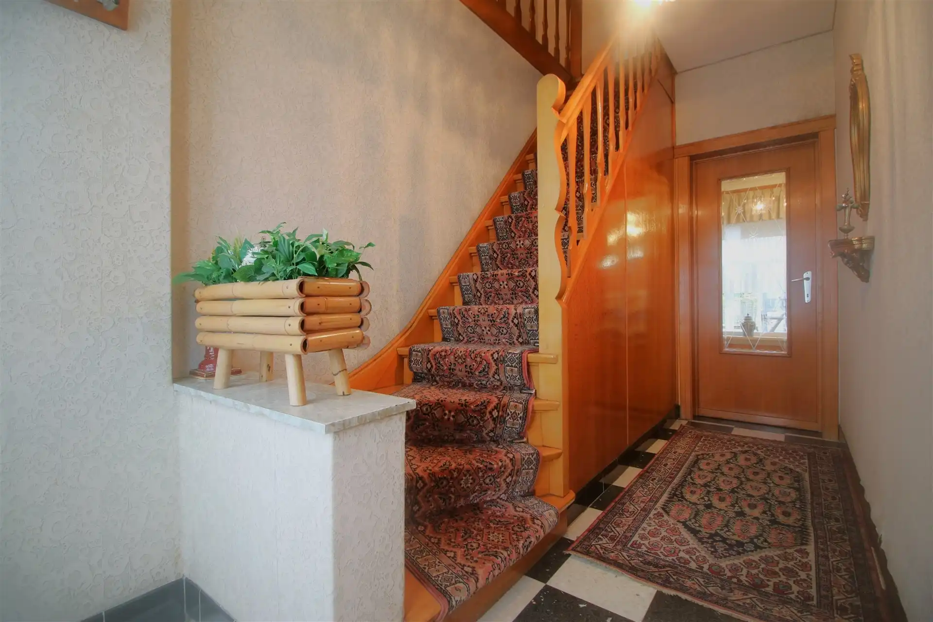 Op te frissen woning in het centrum foto 14