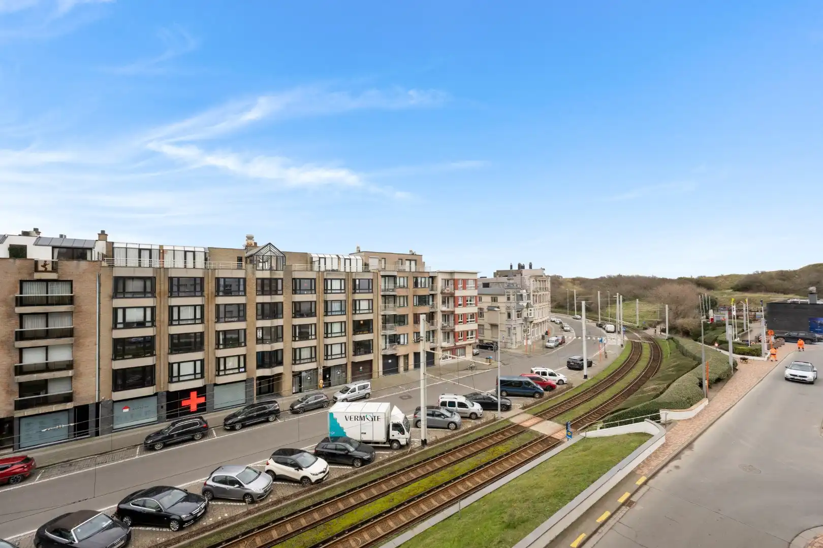 Energiezuinige, volledig gerenoveerde woning te koop op toplocatie in Wenduine! foto 19