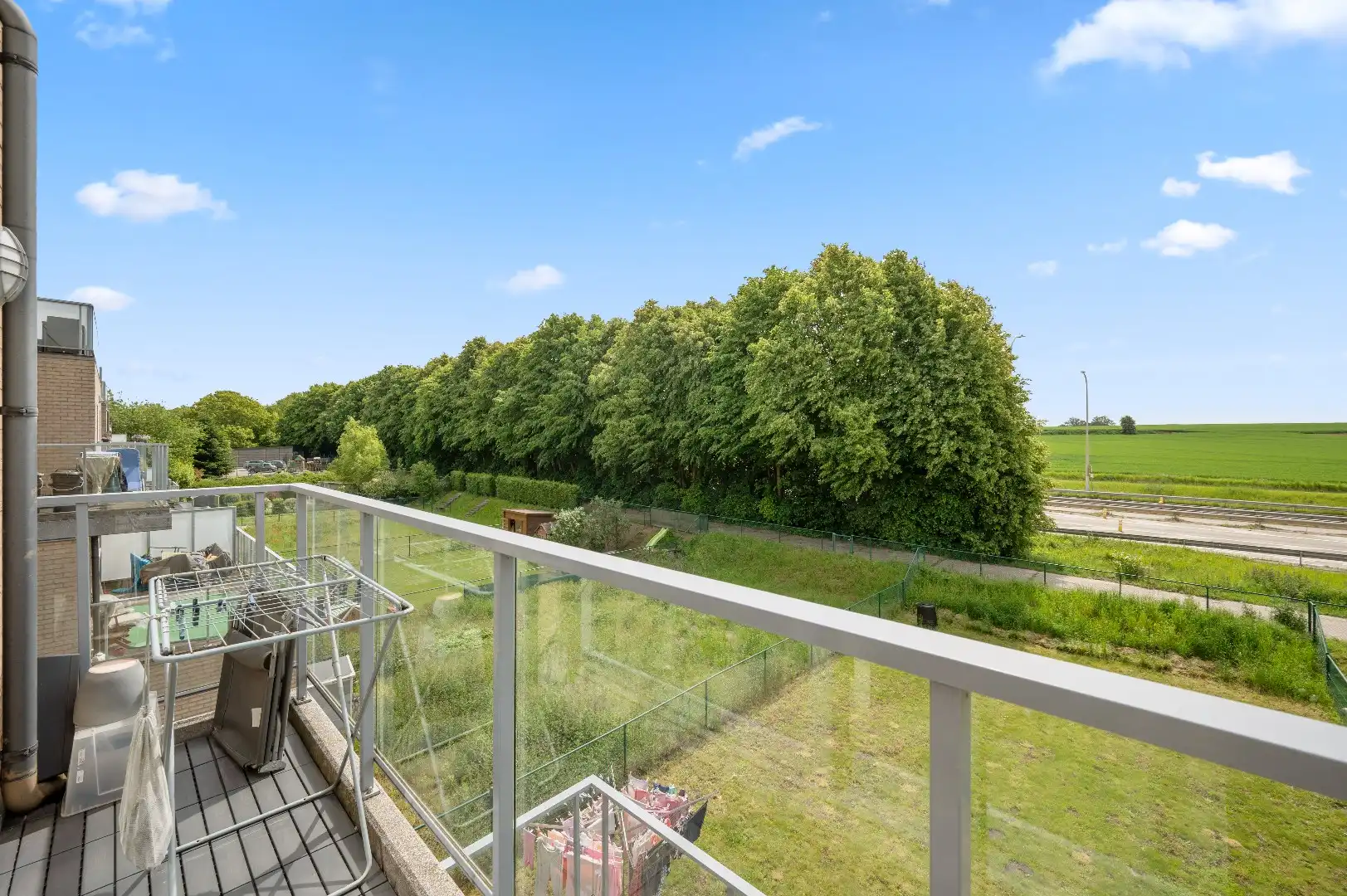 Instapklaar appartement met 2 slpks en autostaanplaats foto 2