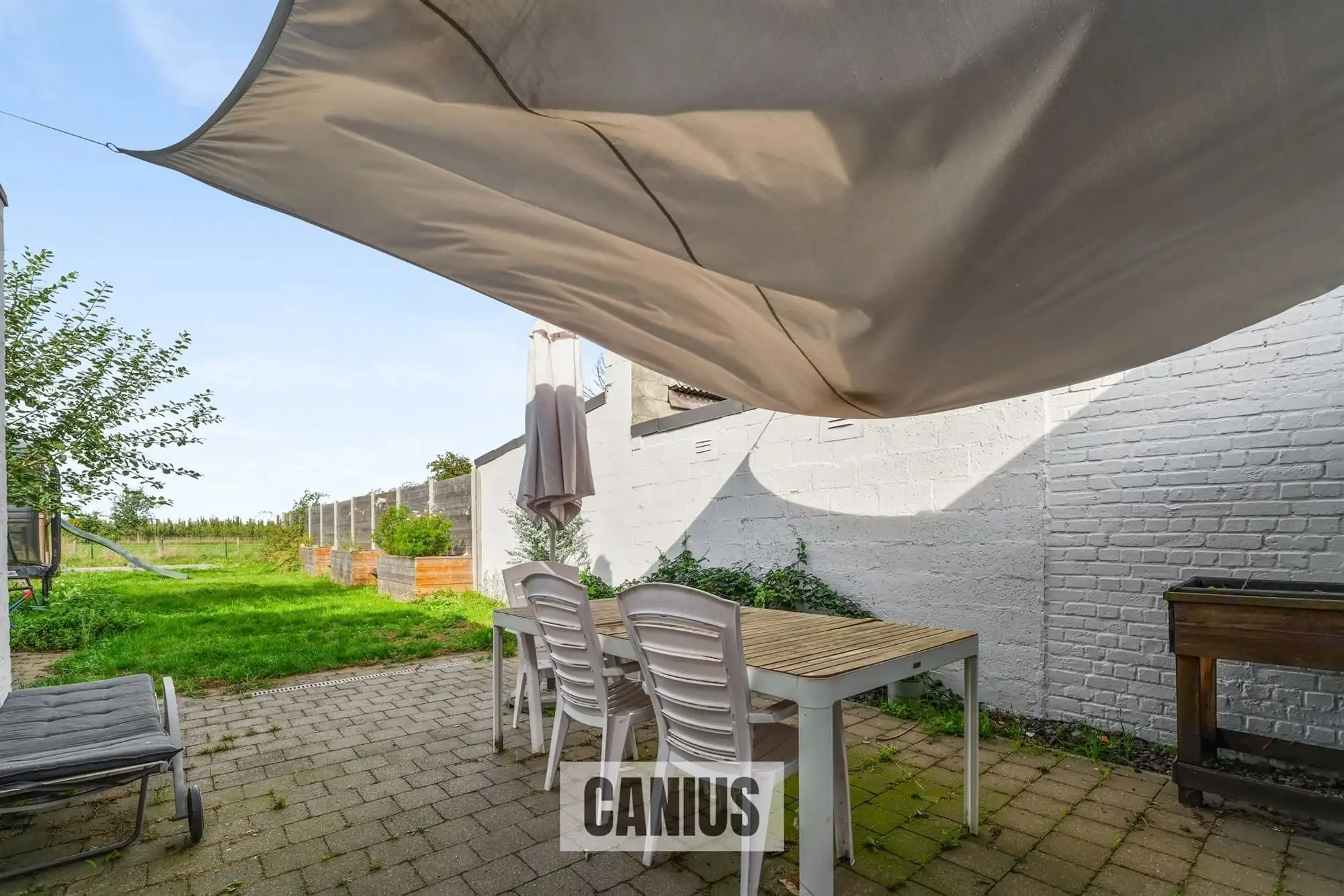 GEZELLIGE, INSTAPKLARE GEZINSWONING MET 3 SLPK foto 26