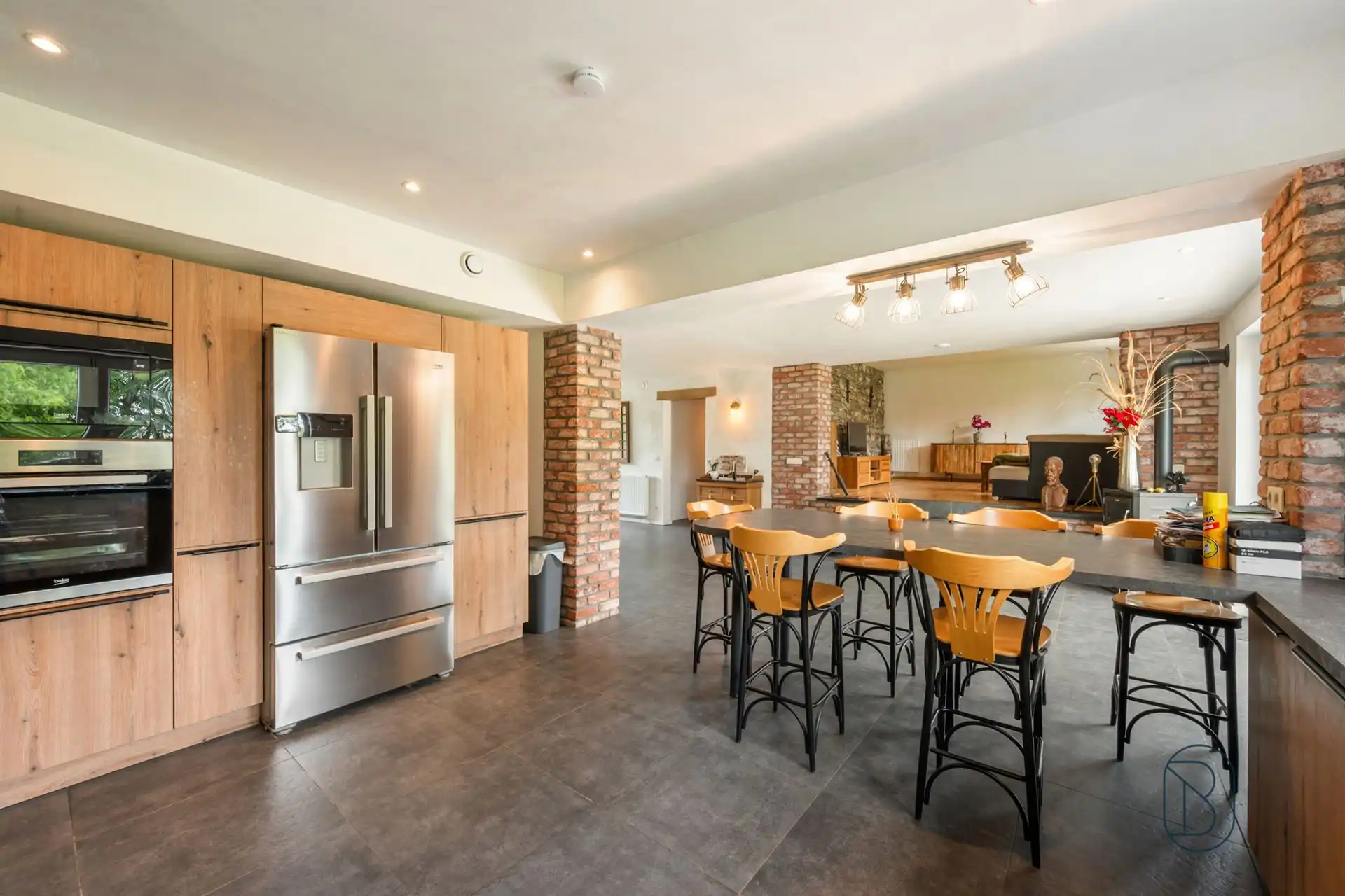 Ruime en energiezuinige woning met studio en tuin in Gaurain foto 5