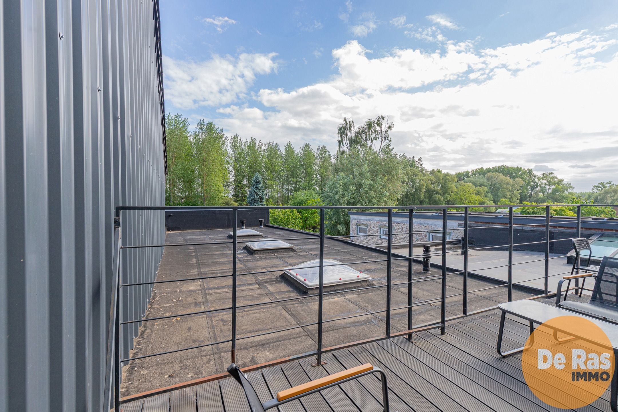 HERZELE - Duplexappartement met 2 slaapkamers en ruim terras foto 12
