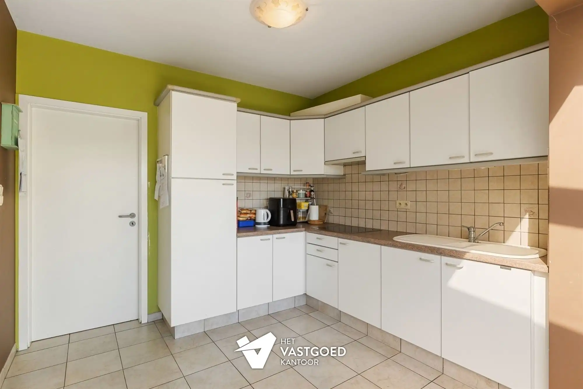 ZEER RUIM EN LICHTRIJK DUPLEX APPARTEMENT (149M²) MET 2 SLAAPKAMERS EN LEUKE VERANDA MET 2 TERRASSEN TE LAAKDAL foto 11