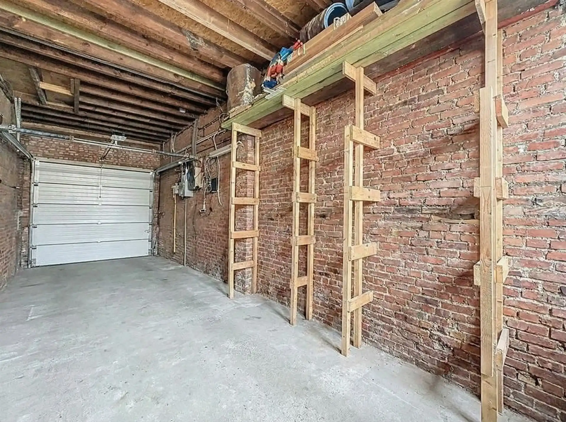 Energiezuinige gezinswoning met 6 slaapkamers en riante tuin in hartje Kruibeke! foto 15