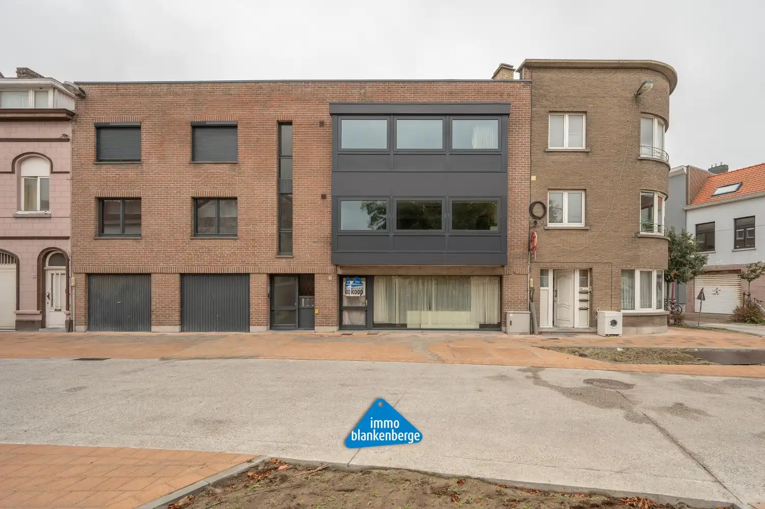 Gelijkvloers appartement op rustige ligging nabij centrum en kust foto {{pictureIndex}}