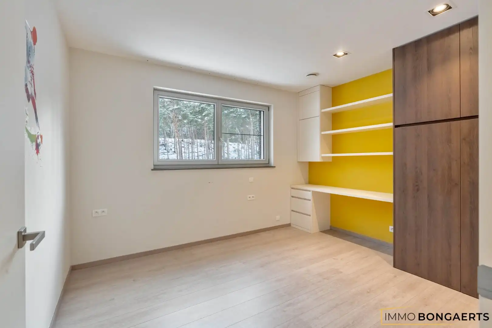 Moderne woonst met 4 slaapkamers  foto 18