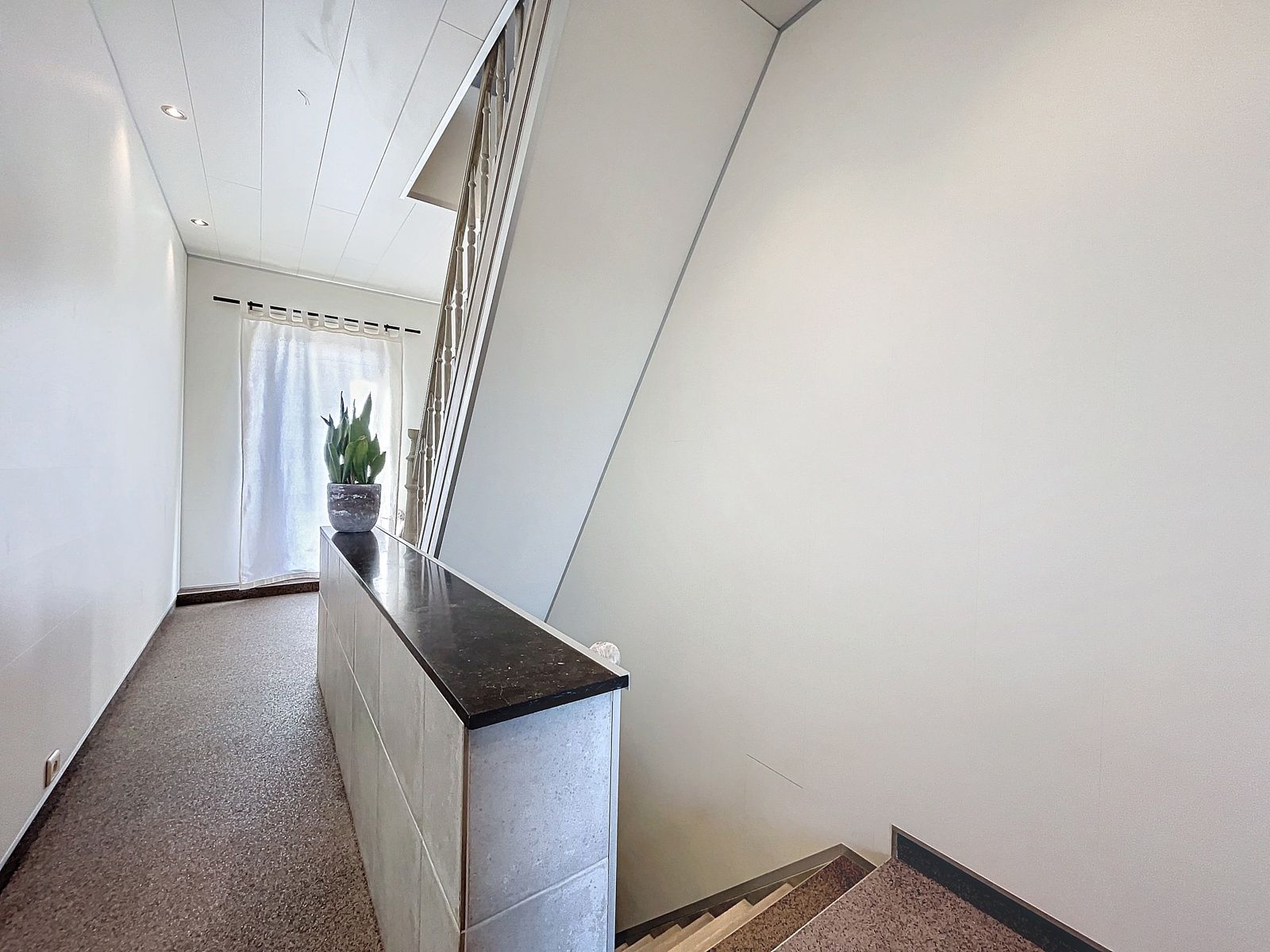 Ruime - instapklare en zuinige woning mét veel bergruimte foto 8