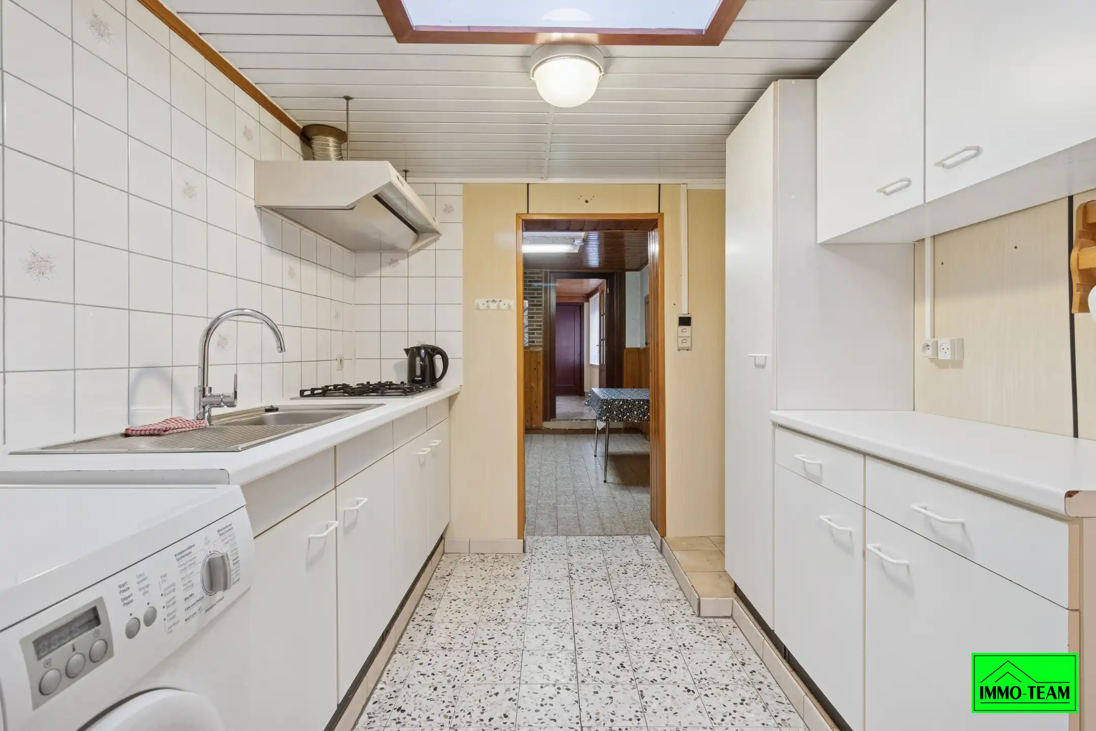 Charmante woning met renovatiepotentieel  foto 9