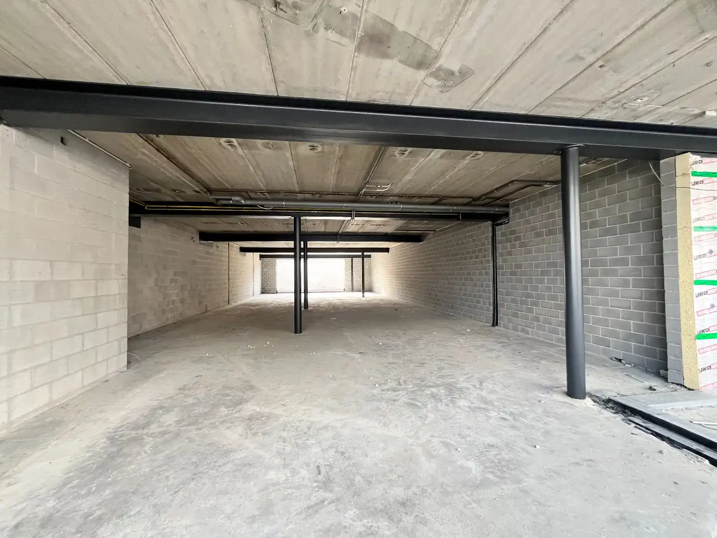 Casco commercieel gelijkvloers op toplocatie te Kapellen foto 4