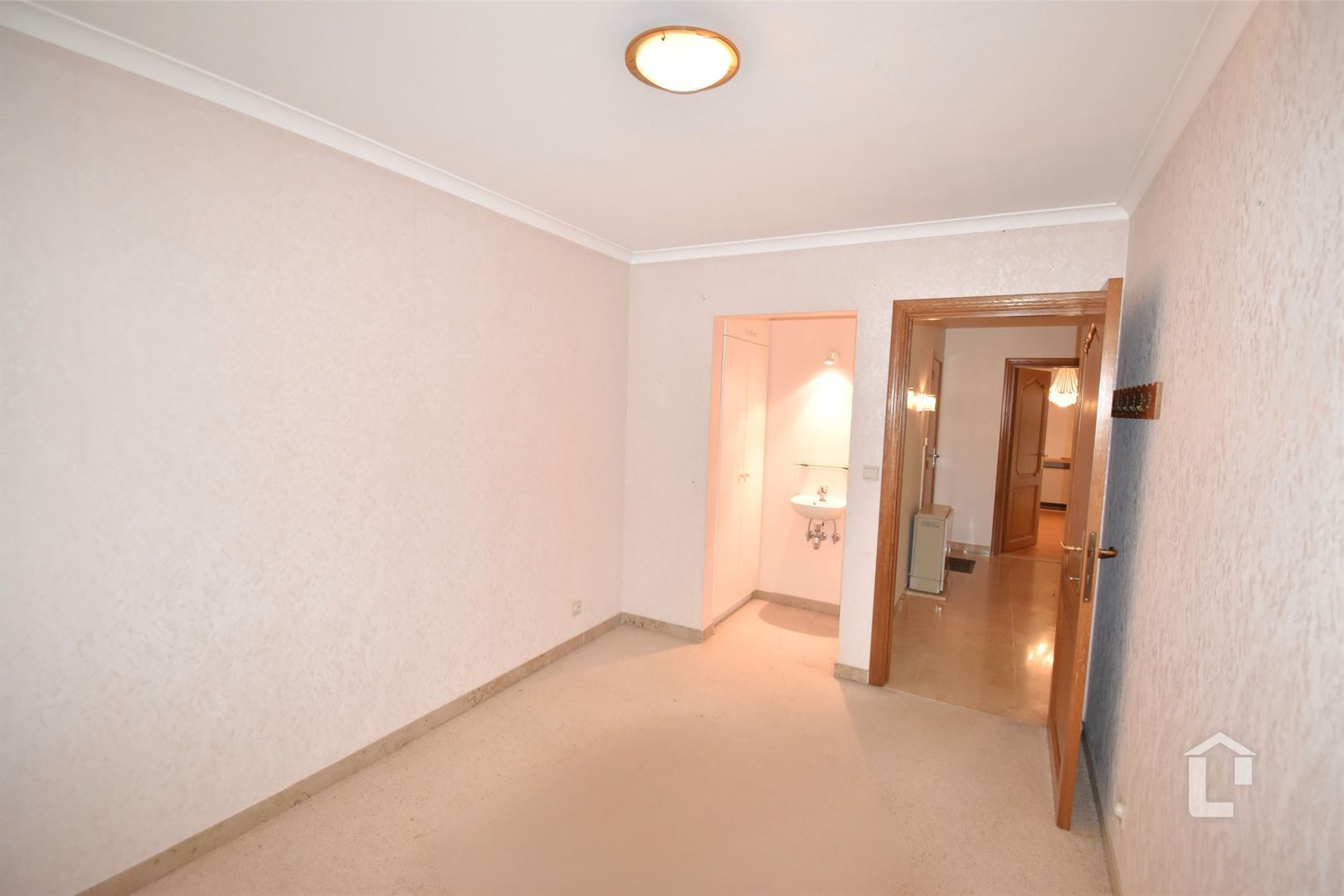 Ruim 3-slaapkamer appartement nabij het centrum van Nazareth foto 8