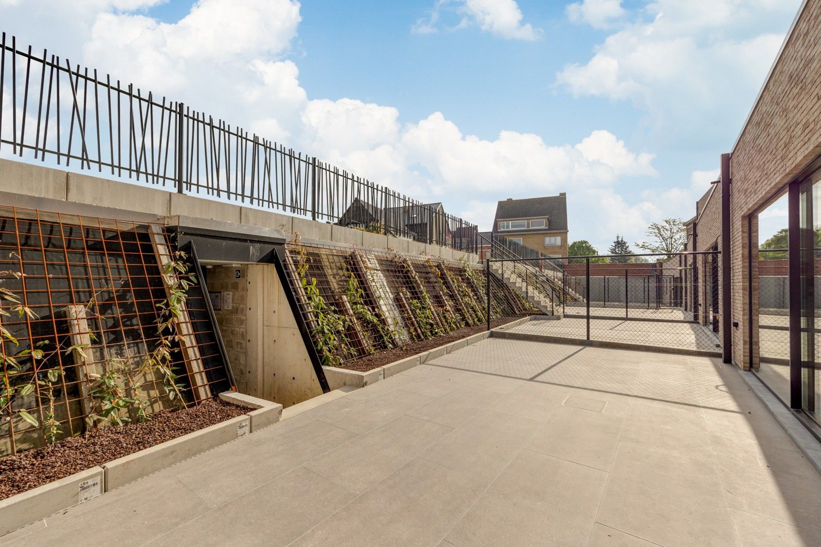 NIEUWBOUWAPPARTEMENT MET 2 SLAAPKAMERS EN TUIN foto 8