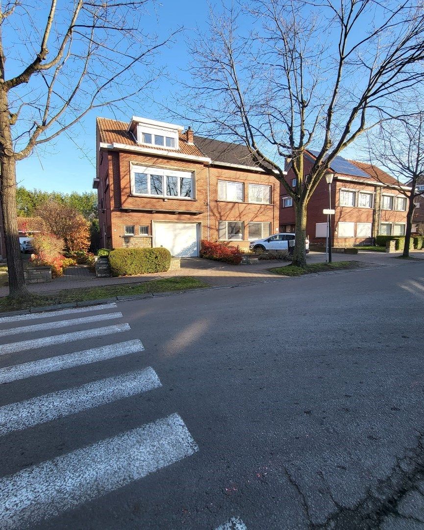 Hoofdfoto van de publicatie: Deze woning staat in optie voor onze kopers ; de compromis is in opmaak...