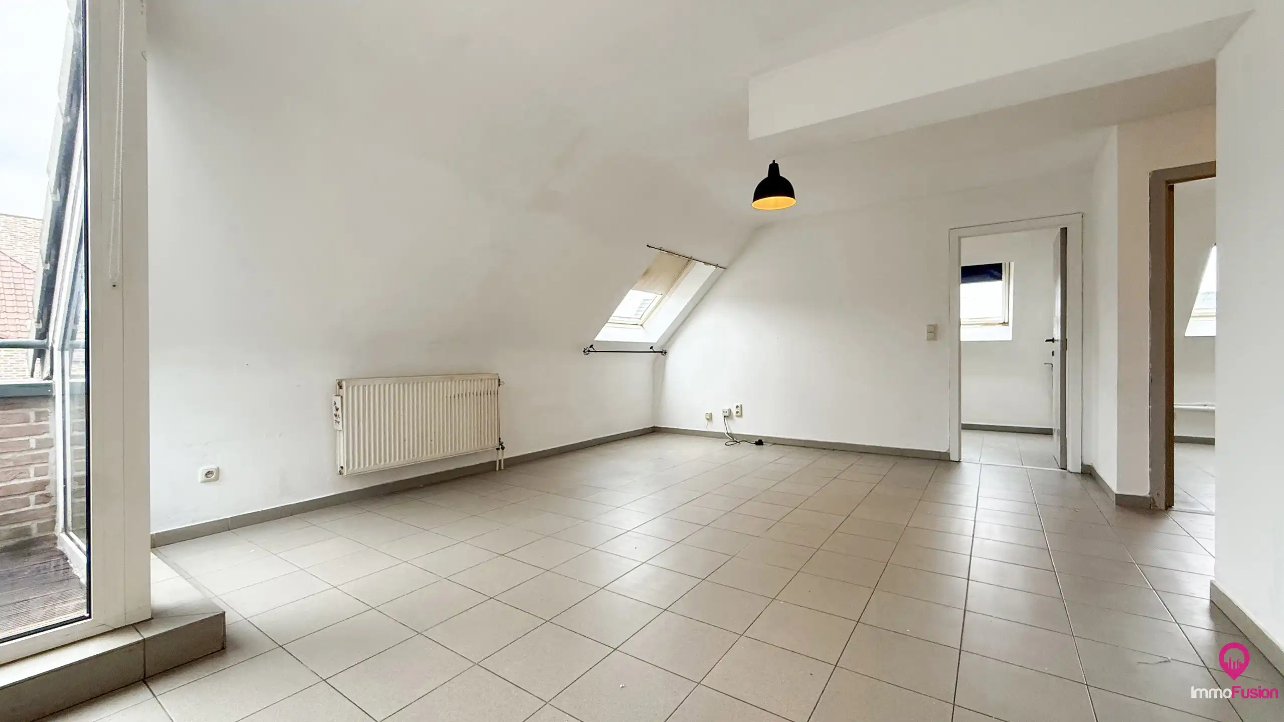 Dakappartement met 2 slpks, terras en parkeerplaats! foto 5