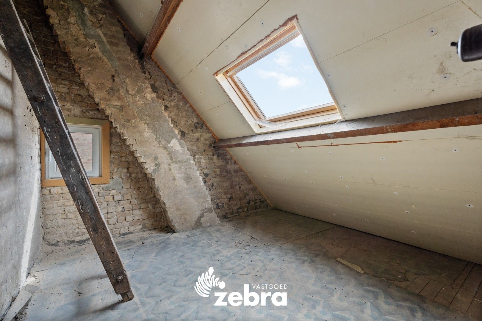 Te renoveren woning met 5 slaapkamers en veel potentieel in Sint-Michiels! foto 16