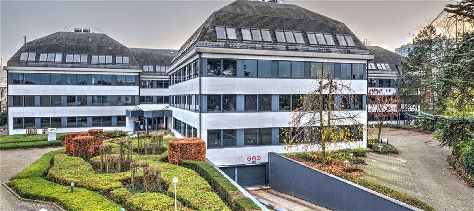 Kantoren te huur in "Garden Square" te Wilrijk foto {{pictureIndex}}