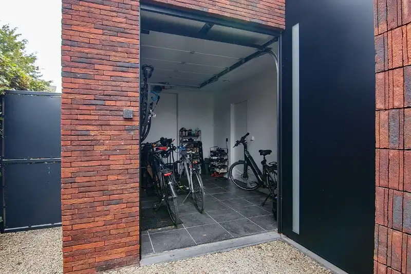 High-end, totaal gerenoveerde, ruime en energiezuinige woning met doordachte indeling op een TOP-locatie in Hasselt foto 39