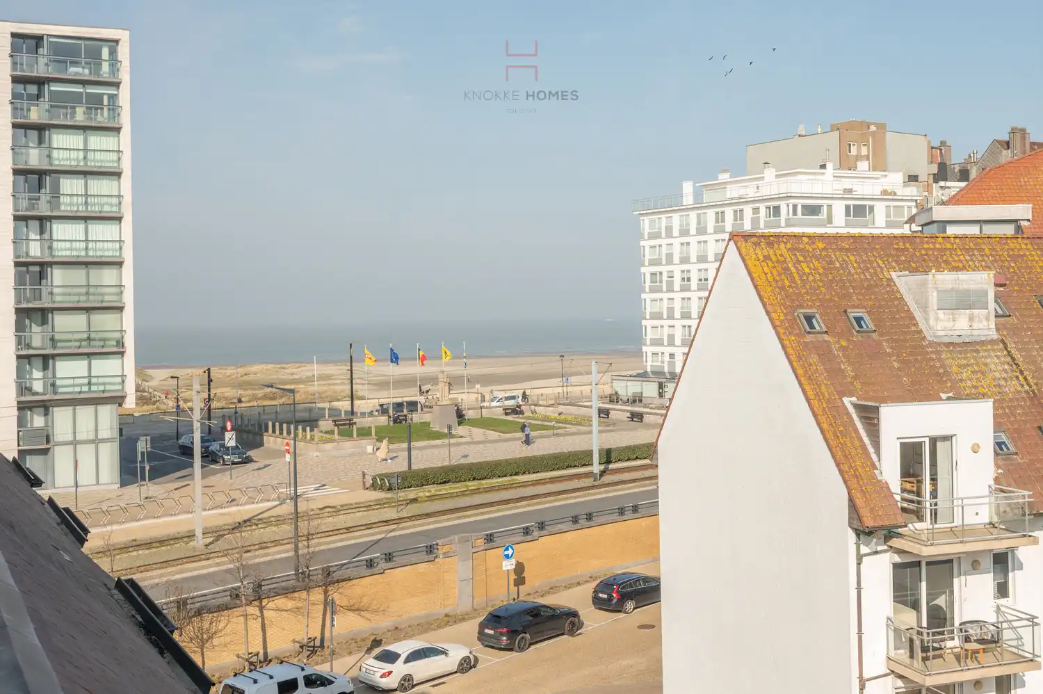 Licht en ruim duplexappartement met zonovergoten terras in Heist foto 17