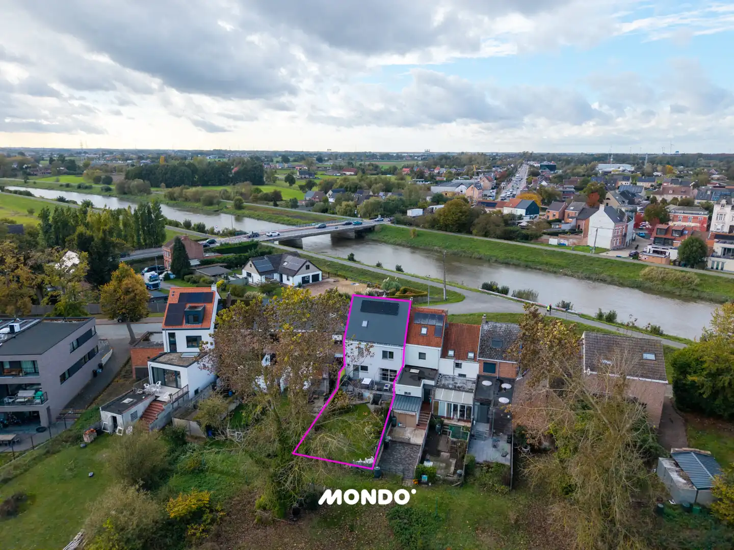 Ruime woning met 3 slaapkamers, garage en open uitzicht tuin nabij de dijk in Heffen foto 31
