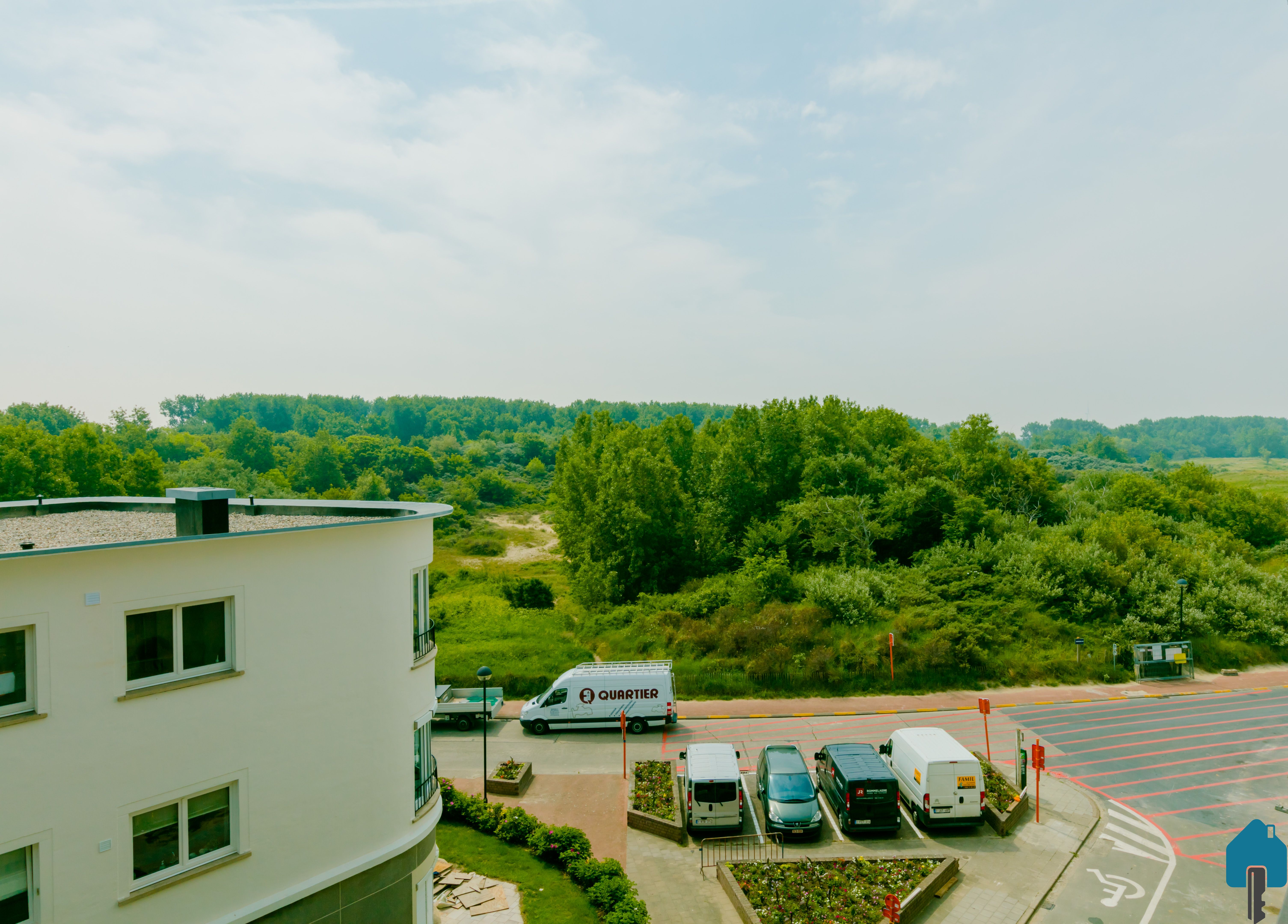 Lichtrijke gerenoveerde 1-slaapkamerappartement - uitstekend gelegen foto 9