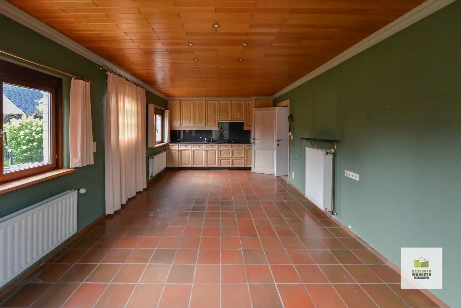 Uitbreidbare gelijkvloerse woning met grote garage op 1303m2 foto 17