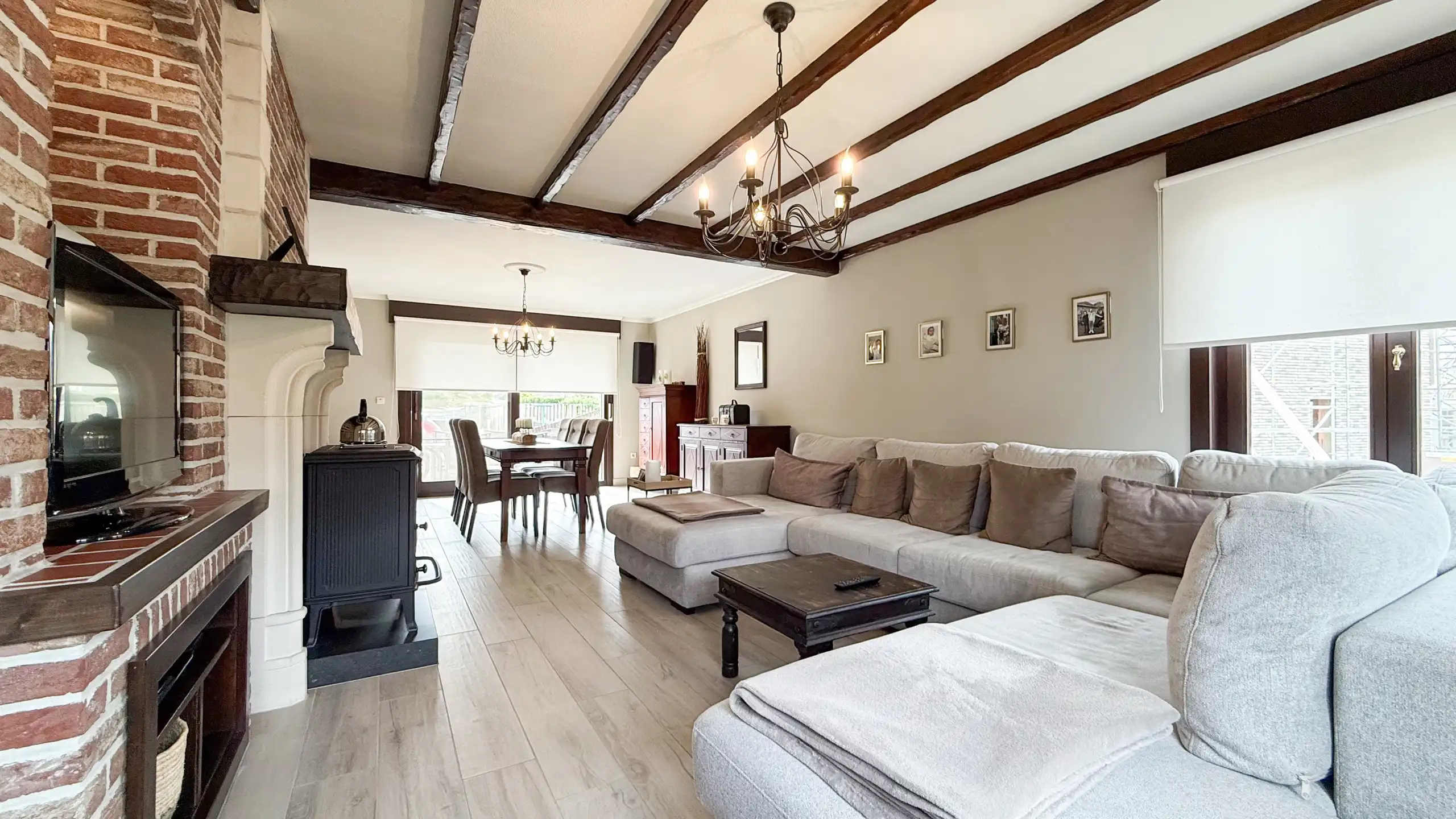 Charmante woning met 5 slpks en veel ruimte te Eversel! foto 3