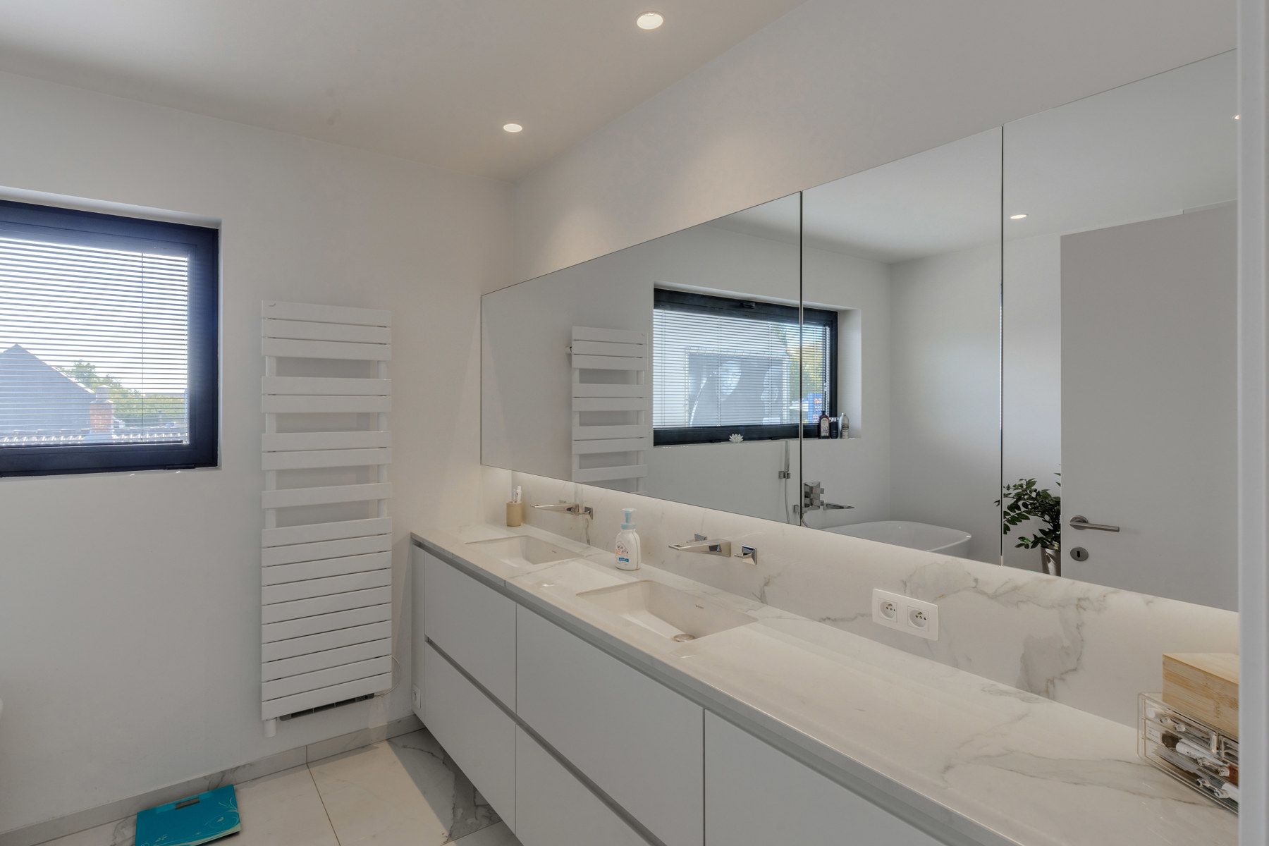 Luxueus werken en wonen onder één dak – BEN-villa met kantoorruimte foto 18