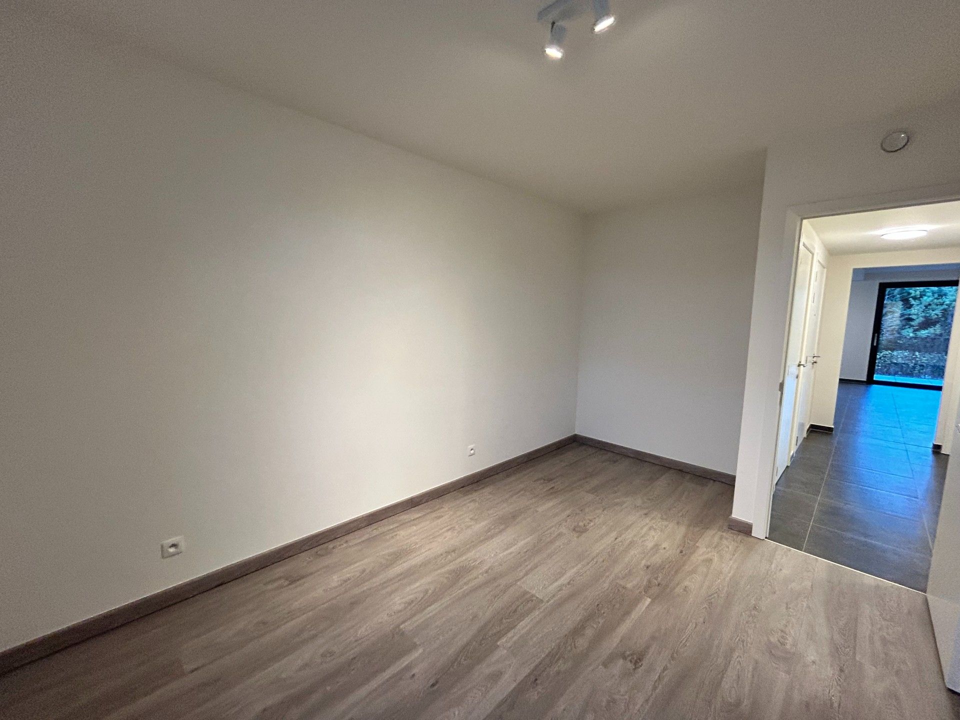 2 Slaapkamerappartement met leuk terras op de grote ring van Hasselt foto 7