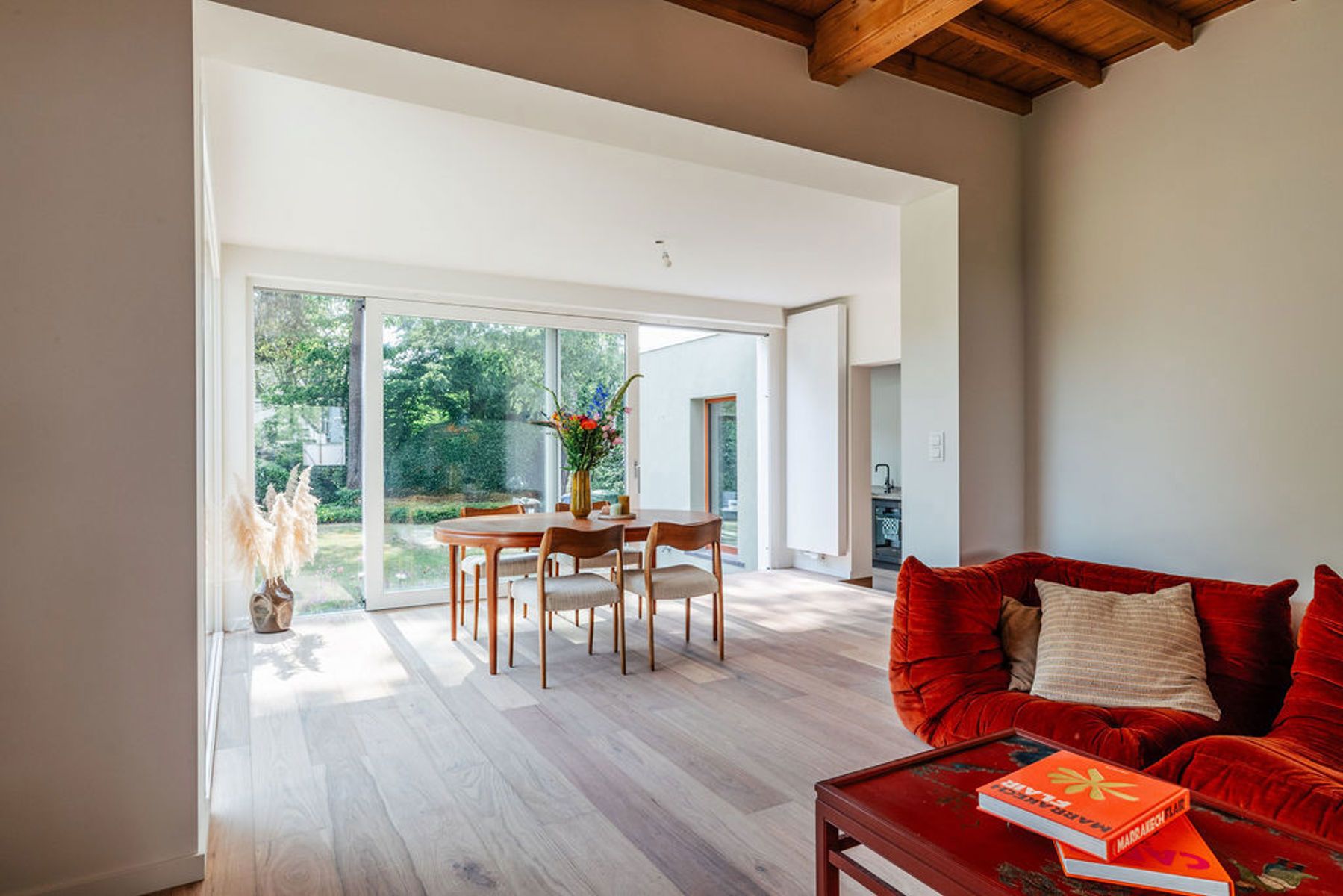 Charme villa op TOP locatie in Vriesdonk foto 3