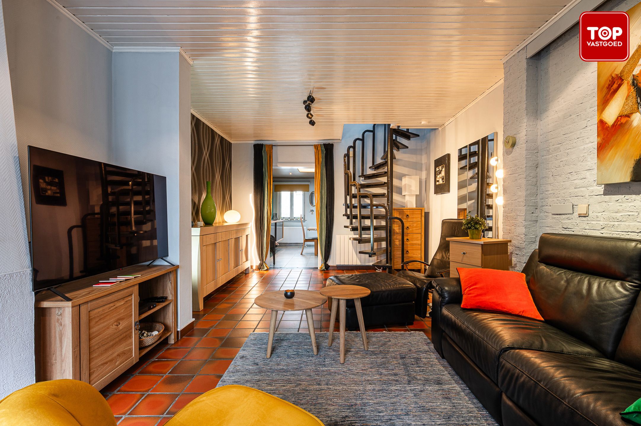 Gezinswoning vlakbij het historisch centrum. foto 4