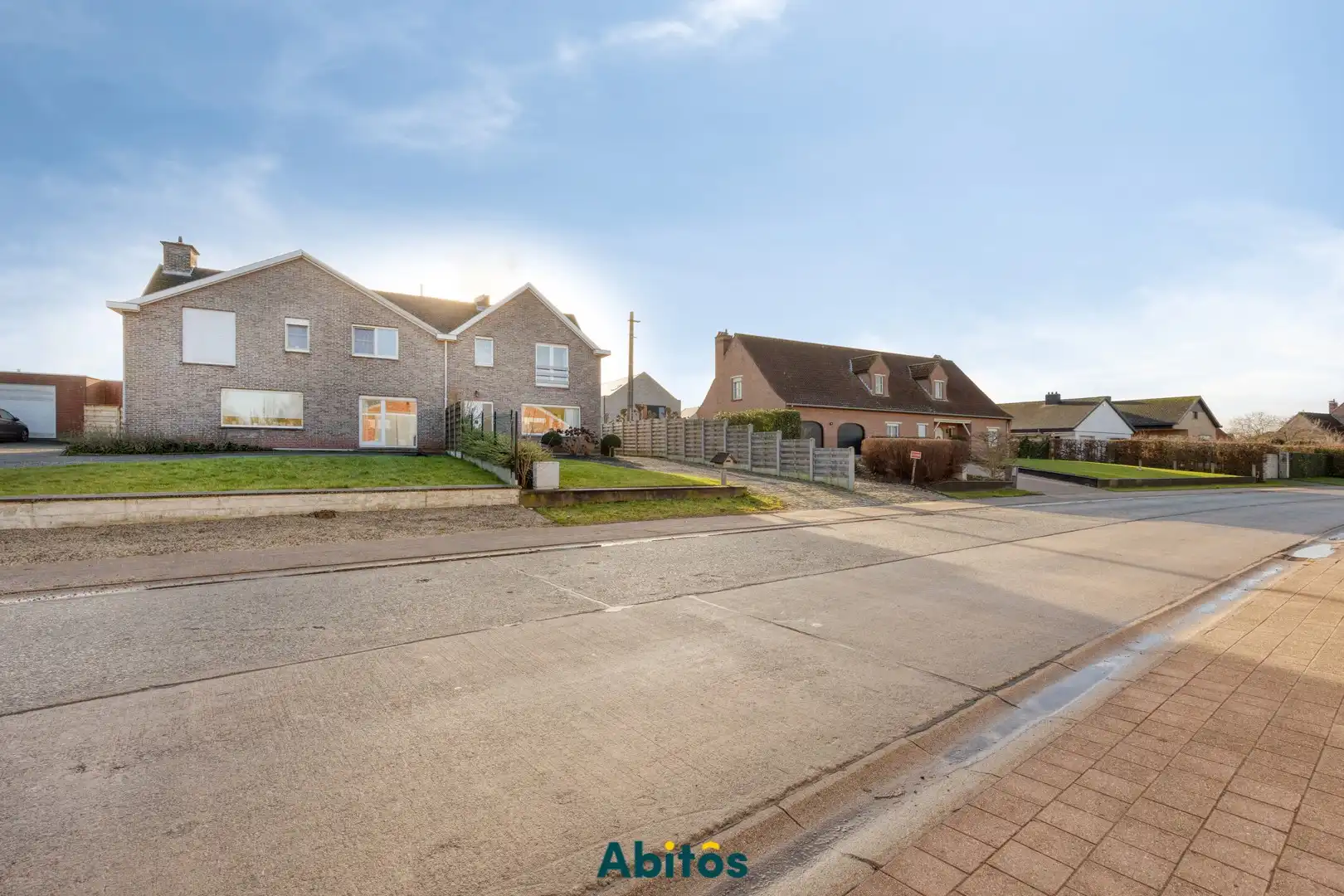 Halfopen woning met ruime opslagruimte foto 36