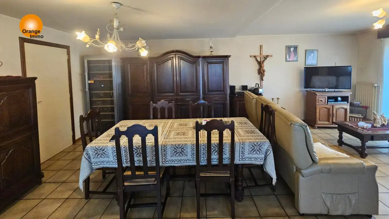 Handelshuis met 5 slaapkamers en grote loods/garage/opslagplaats in Maasmechelen foto 3