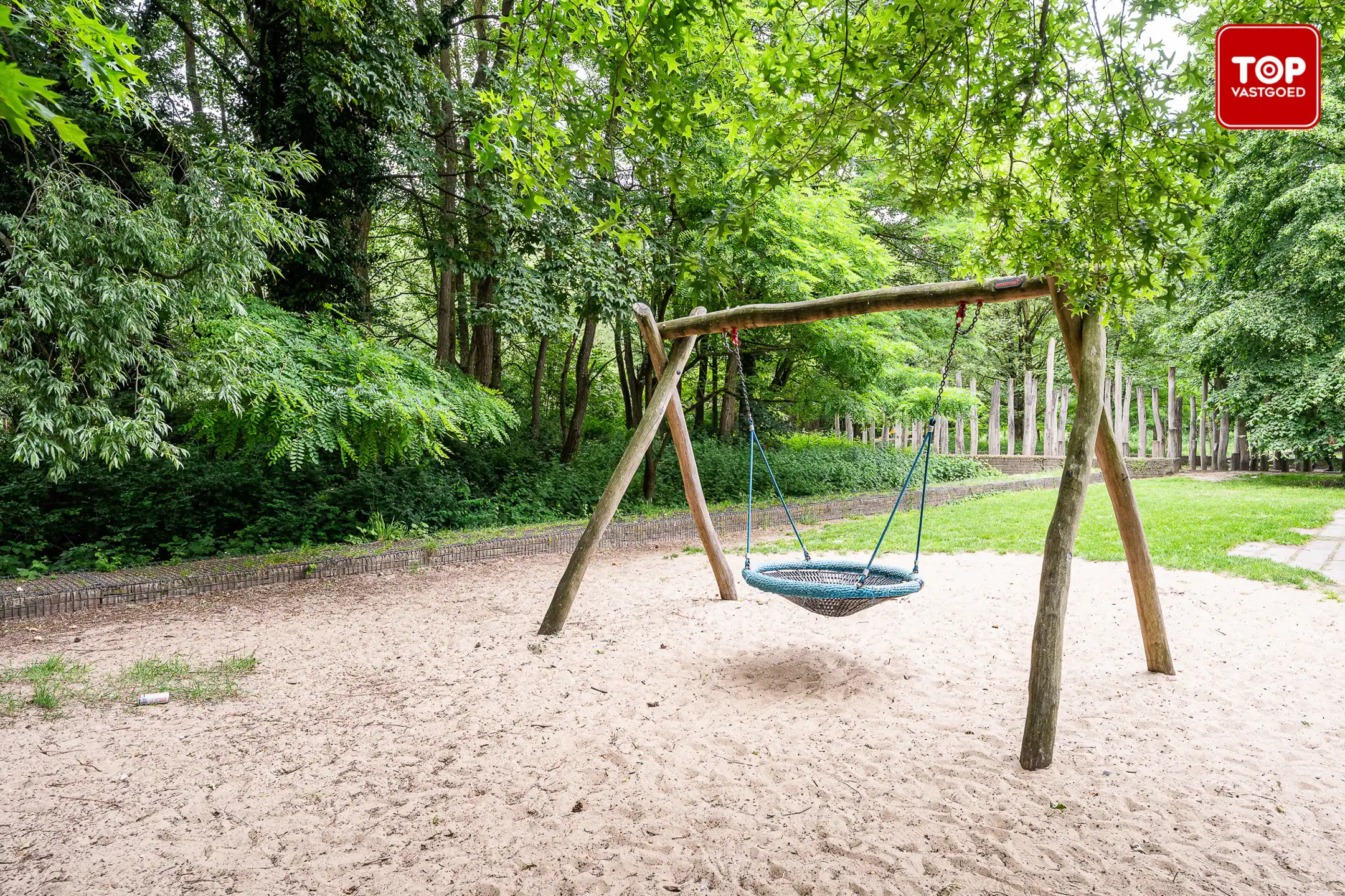 Sfeervolle woning met karakter, comfort en een ideale ligging foto 23