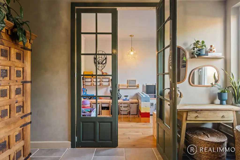 Stijlvol gerenoveerde woning met loods aan de voet van de Kluis! foto 15