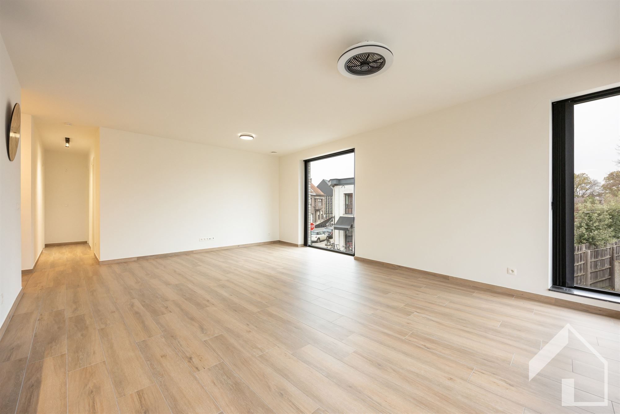 Prachtig en ruim appartement met lift! foto 6