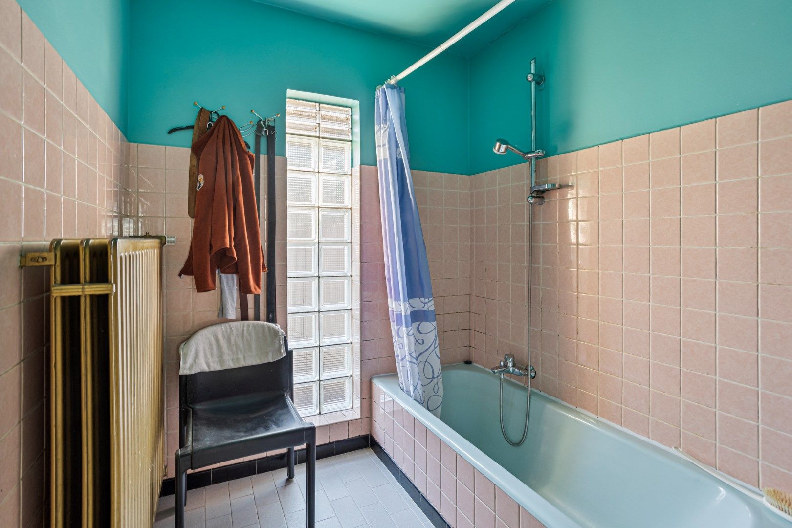 Te renoveren halfopen woning met 3 slaapkamers op een perceel van ca. 780 m² ! foto 14