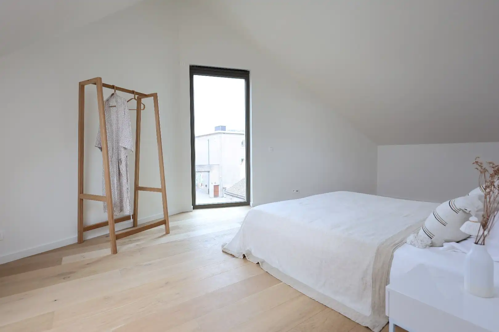 Lichtrijk dakappartement - 2 slaapkamers - ondergrondse parking foto 13